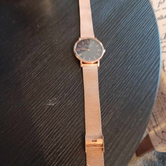 Watch - Picture 4 of 4